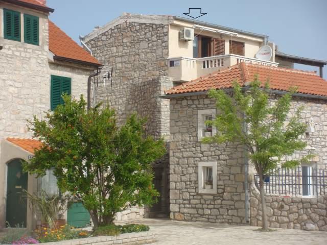 Апартаменты Apartman Klarin - Old Stone House Езера Экстерьер фото